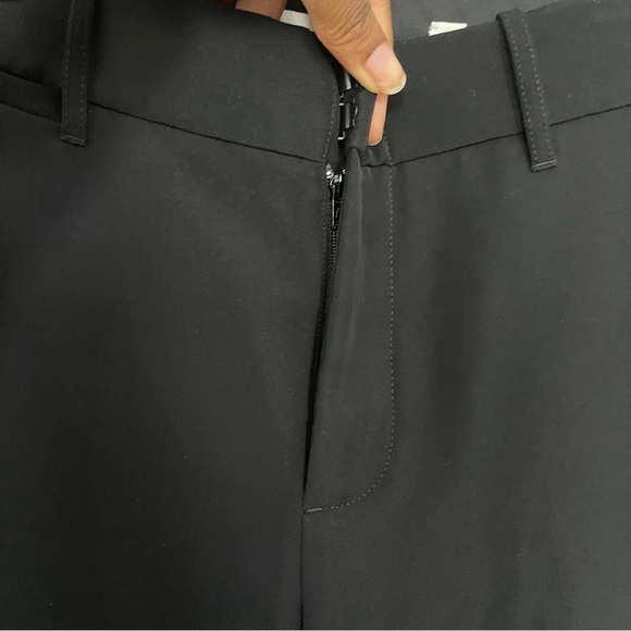 Vince Black Tapered Trousers In Japanese Crepe - Picture 6 of 10